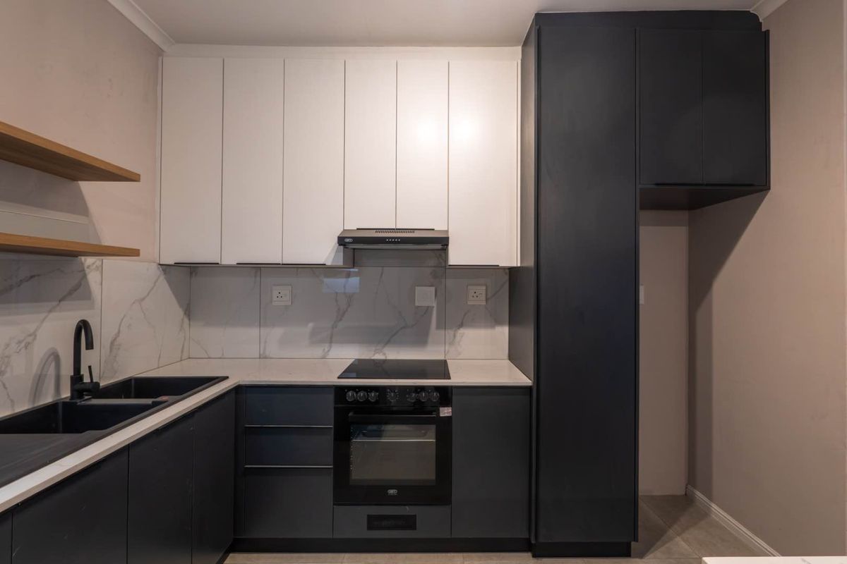 2 Bedroom Townhouse - Photo 5