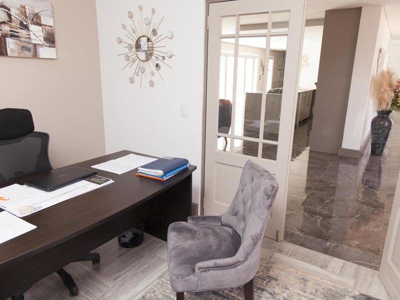 8 BEDROOM FAMILY HOME FOR SALE IN CHATSWORTH - R2.495m - Photo 5