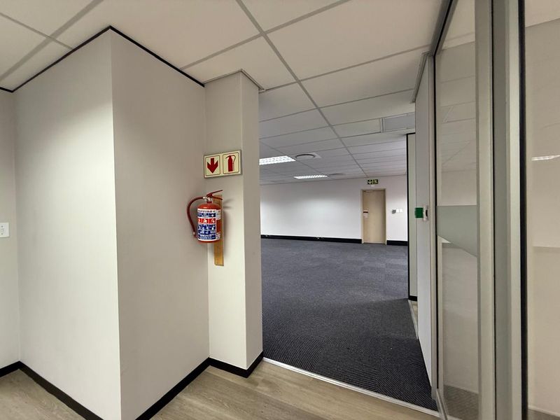 Prime Office Space Available for Immediate Lease in Sandton - Photo 7