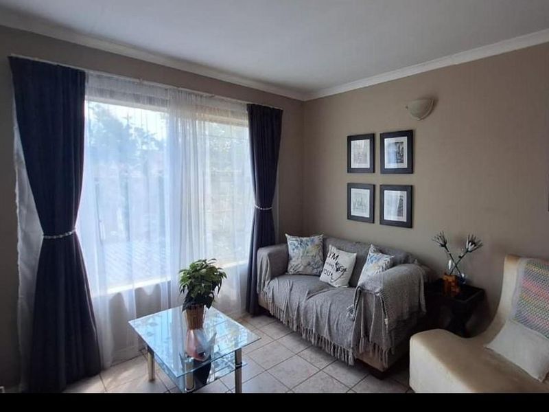 Priced to sell property - Photo 5