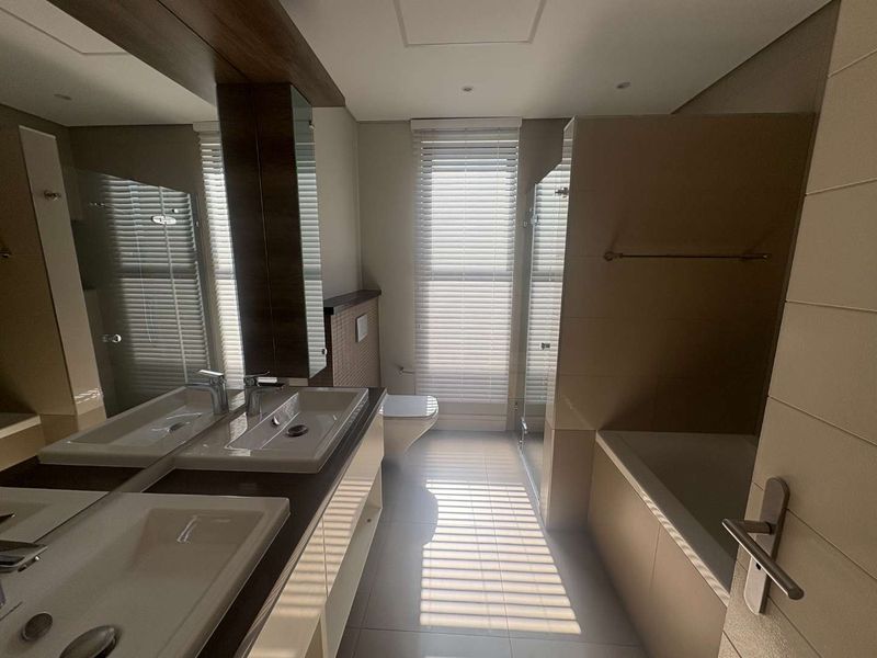 3 Bedroom Townhouse in upmarket complex - Photo 5