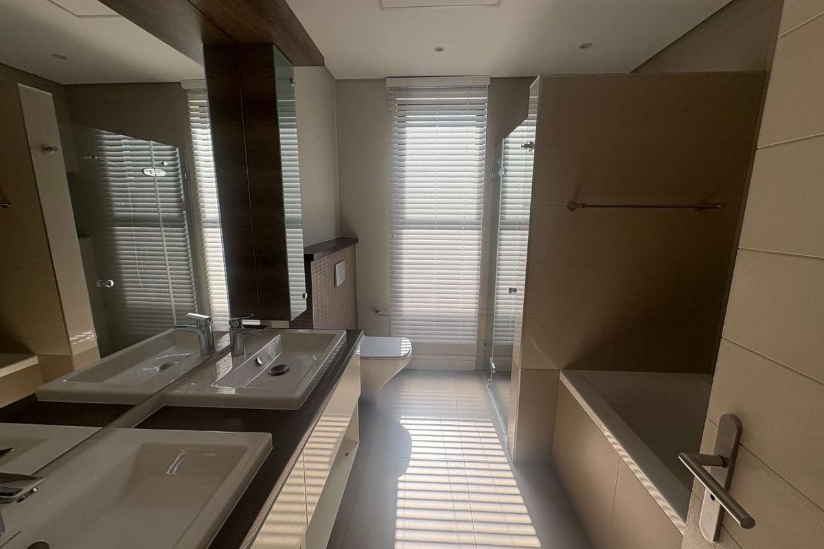 3 Bedroom Townhouse in upmarket complex - Photo 5