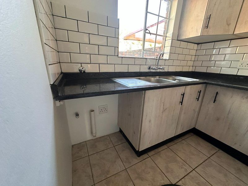 The Perfect First Home or Investment Opportunity - Photo 7