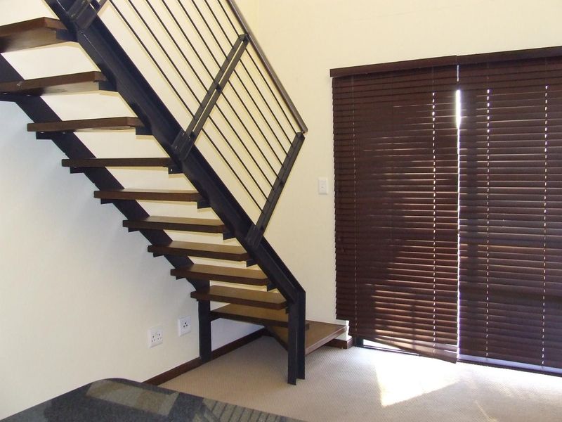 1-Bedroom Loft, 1-Bathroom apartment for rent in Jackal Creek Golf Estate R7500 Available Immediately - Photo 4