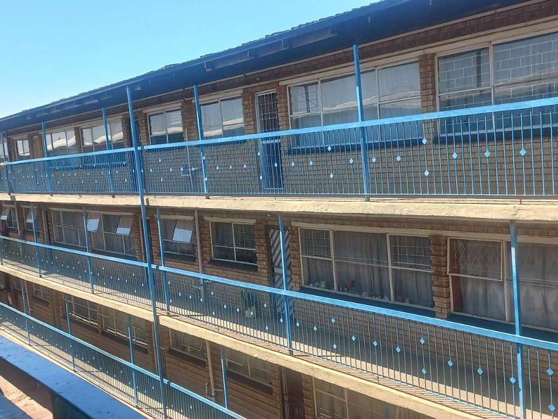 AN INCOME GENERATING FLAT - Photo 4