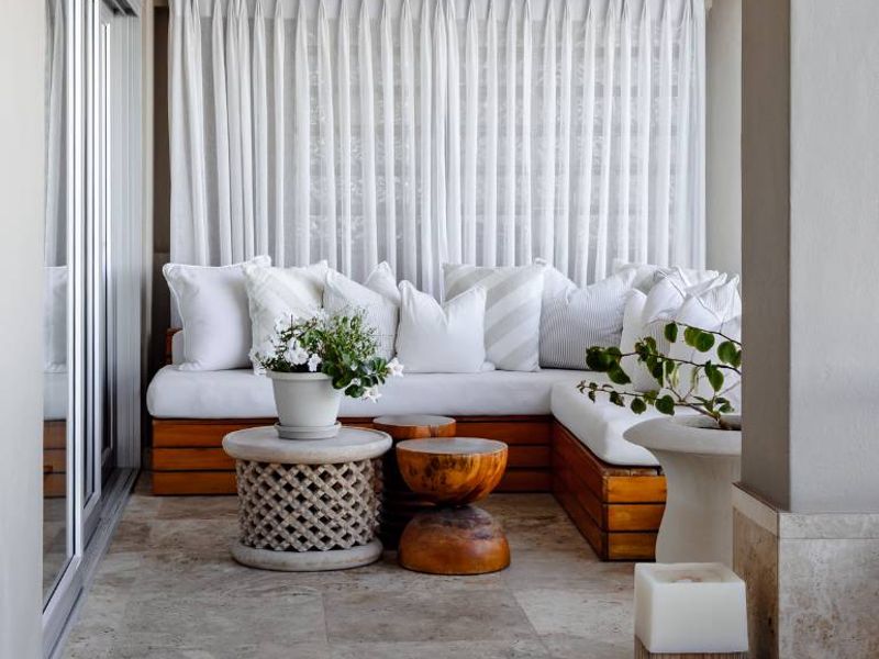 Spectacular Sea facing Clifton apartment - Photo 3