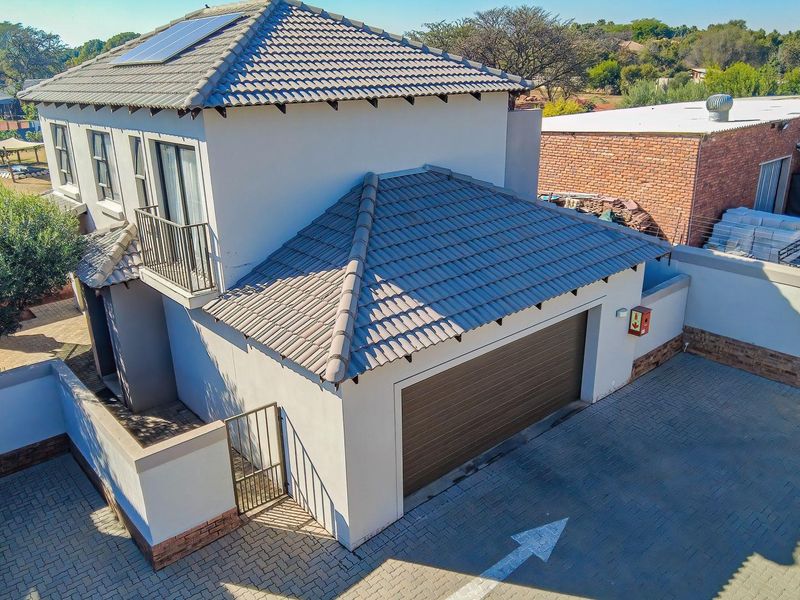 The Perfect Money Can Buy Townhouse - Photo 1