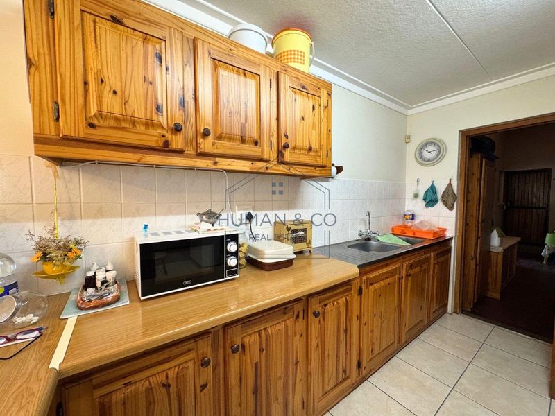 Spacious Family Home with Income Potential in Meersig - Photo 7