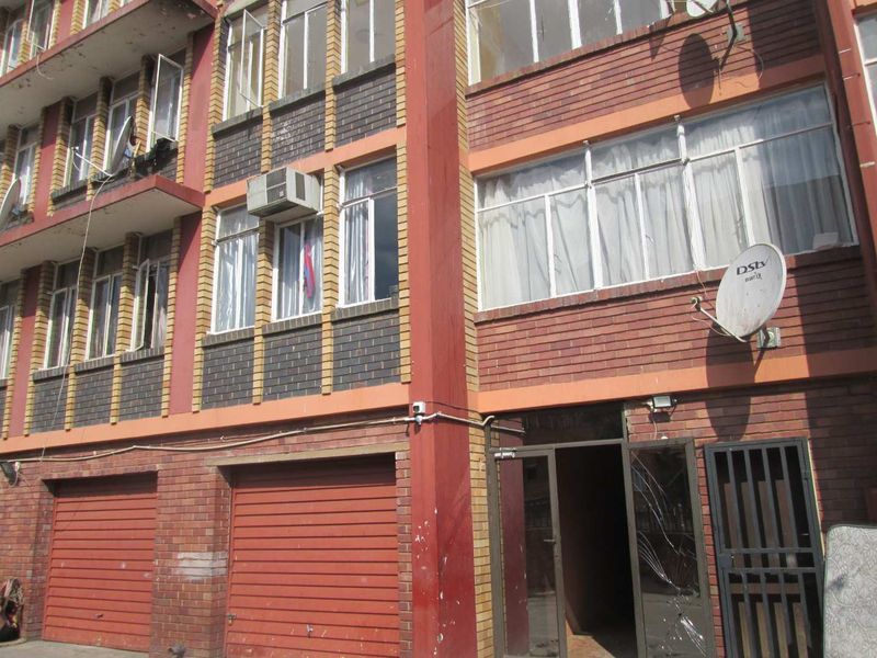 BEAUTIFUL 3] THREE BEDROOMS APARTMENT FOR SALE IN SUNNYSIDE '' BARGAIN - Photo 1