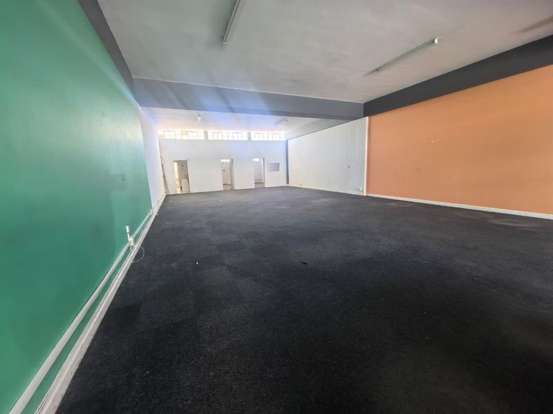 Ready for Business: Secure Your Spot on Westbourne - Photo 3