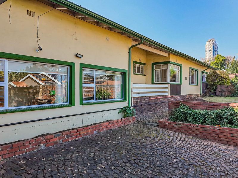 Charming 4 bedroom home in Parkmore - Photo 6