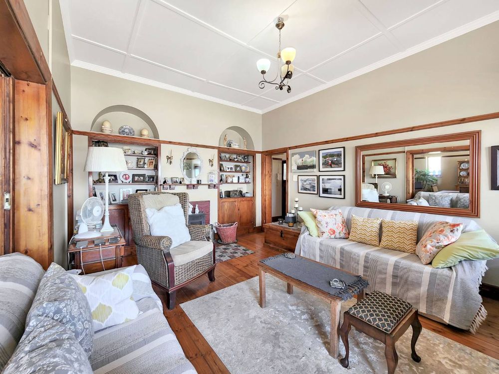 Upstairs Apartment 2