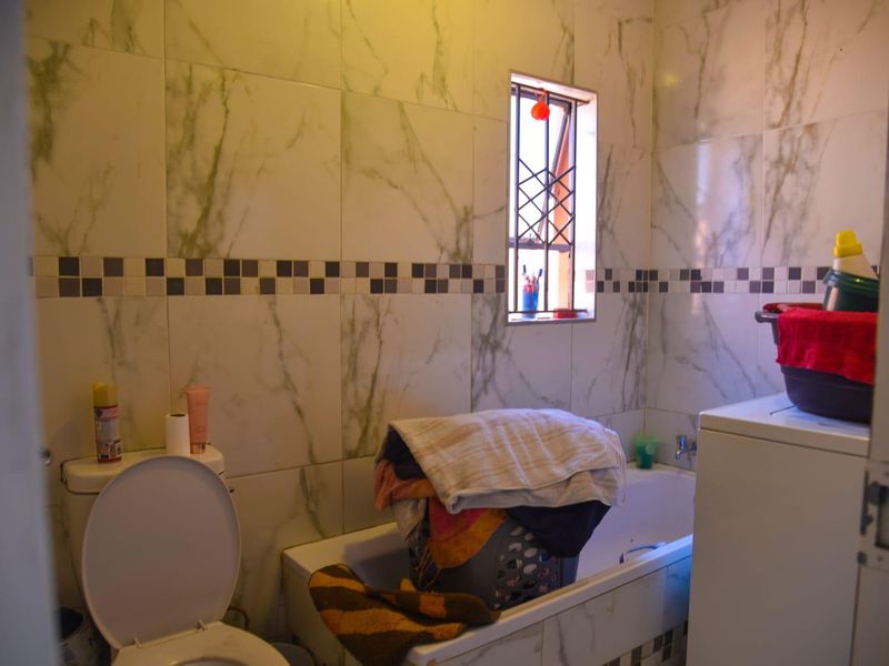 Clayville - R 960 000 Lovely Home ! - Photo 10