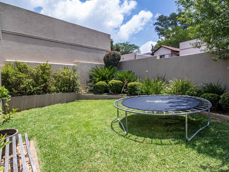 3 Bedroom, 2 Bathroom Home in Secure Complex - Photo 5