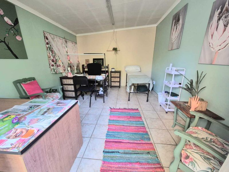 Superb quiet location - Photo 7