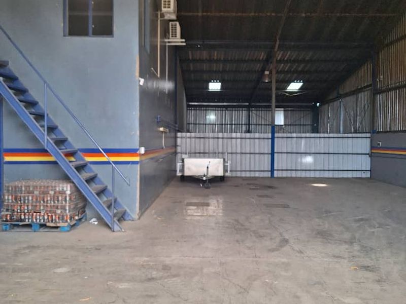 FOR SALE - Industrial property with Warehouses in Lafrenz - Photo 5