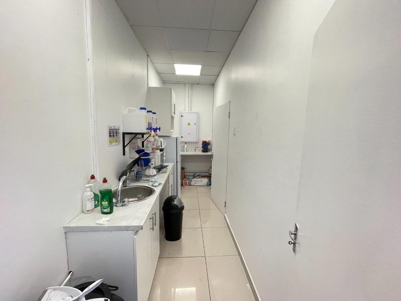Prime Ground Floor Commercial Space To Let | Chartwell Centre, Umhlanga Village - Photo 6