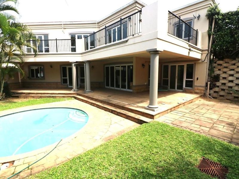Spacious Umhlanga Townhouse with Pool Oasis - Photo 2