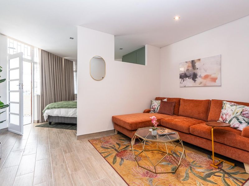 Modern 1-Bedroom Apartment with Balcony – Beach Road, Sea Point - Photo 8