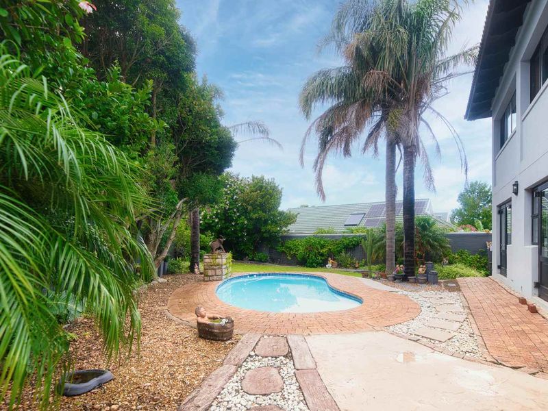 LARGE RESIDENTIAL HOME FOR SALE - Photo 6