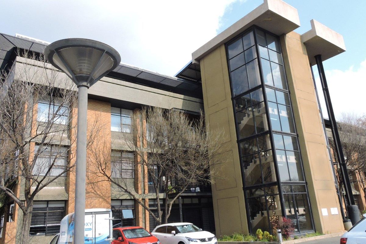 Executive Office Suite in Rivonia, Sandton - Photo 2