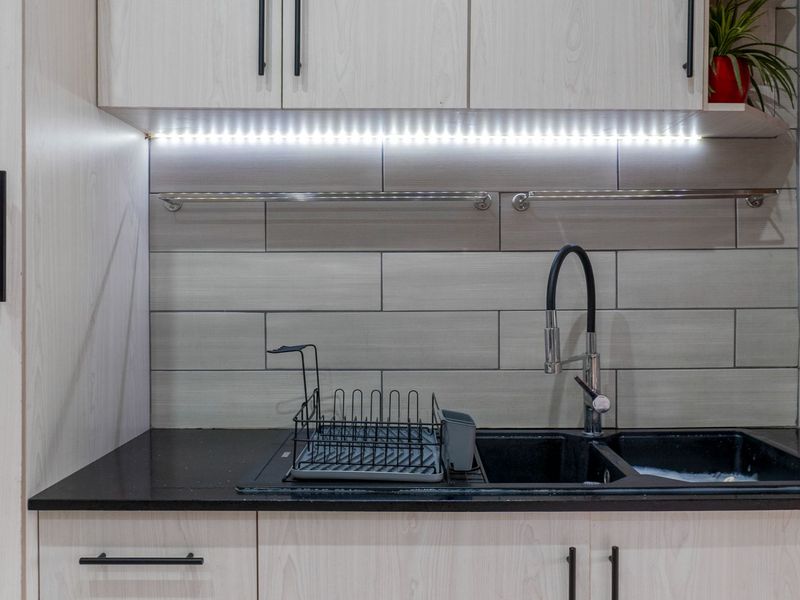 Prime location with flat - Photo 4