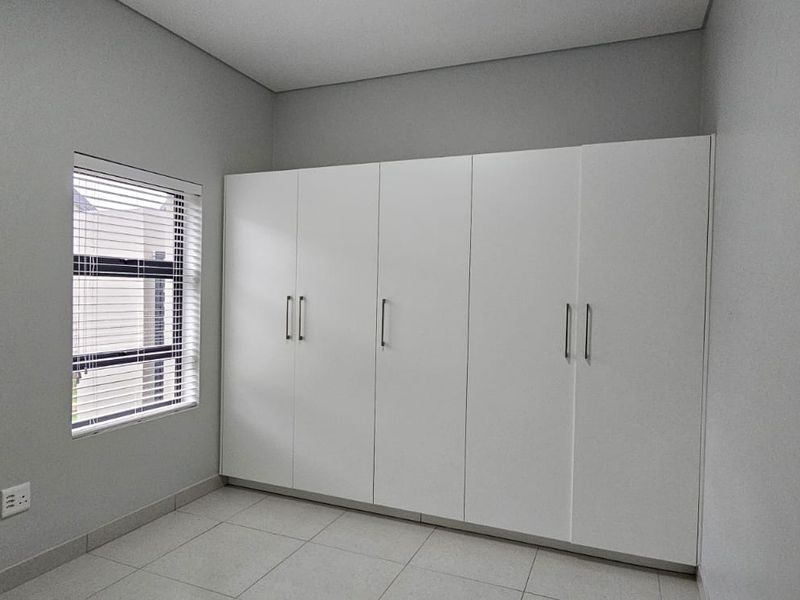 3 Bedroom home in Retirement Village for 50's and over - Photo 9