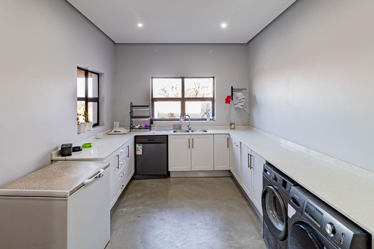 Exquisite Wildlife Estate Retreat – Where Luxury Meets Nature - Photo 5