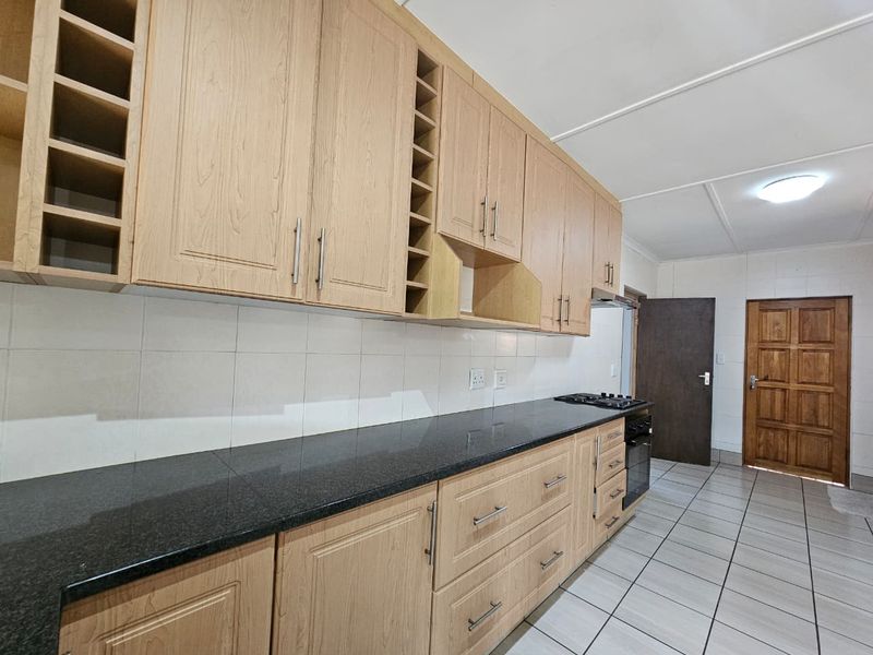Four-Bedroom Family Home with Pool and Braai in Arboretum - Photo 3
