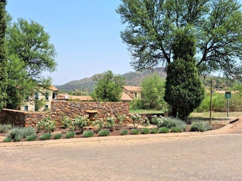 858m2 Vacant Land in Estate D'Afrique - Photo 3