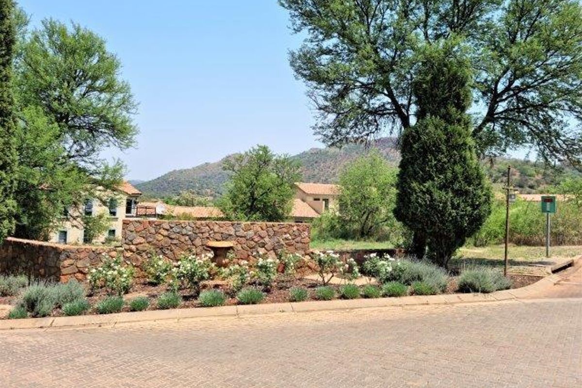 858m2 Vacant Land in Estate D'Afrique - Photo 3