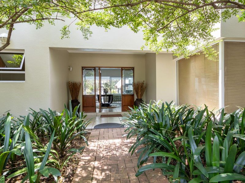 4 Bedroom House for Sale in Dainfern Golf Estate - Photo 3