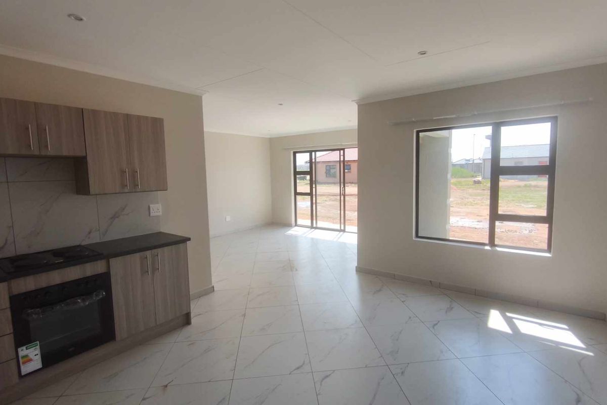 OWN YOUR BRAND NEW FULL TITLE HOME FROM AS LITTLE AS R7 500PM - Photo 3