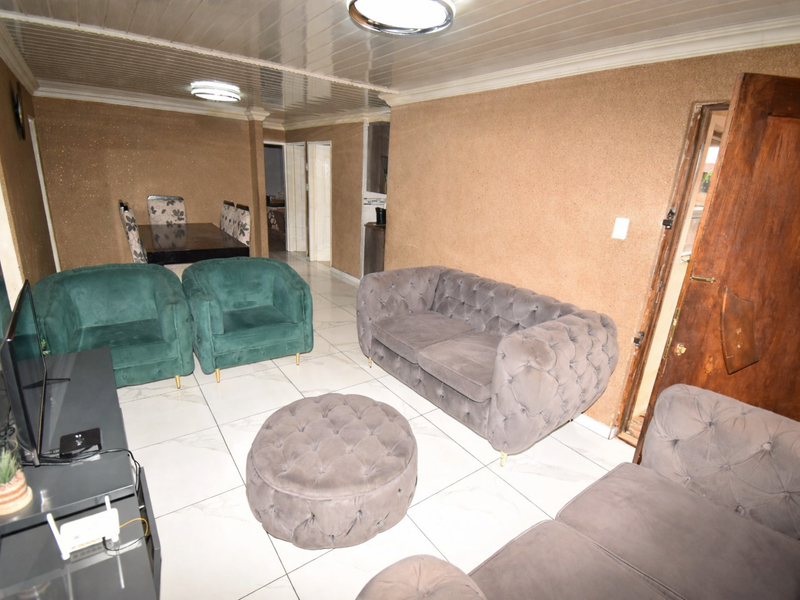 Beautiful Home in QUANTUM - Photo 5