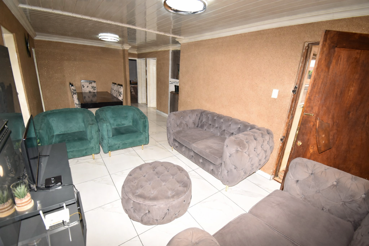 Beautiful Home in QUANTUM - Photo 5