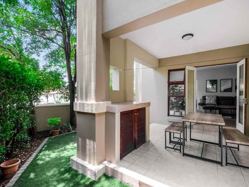 2 Bedroom Apartment for Sale in Dainfern - Photo 5