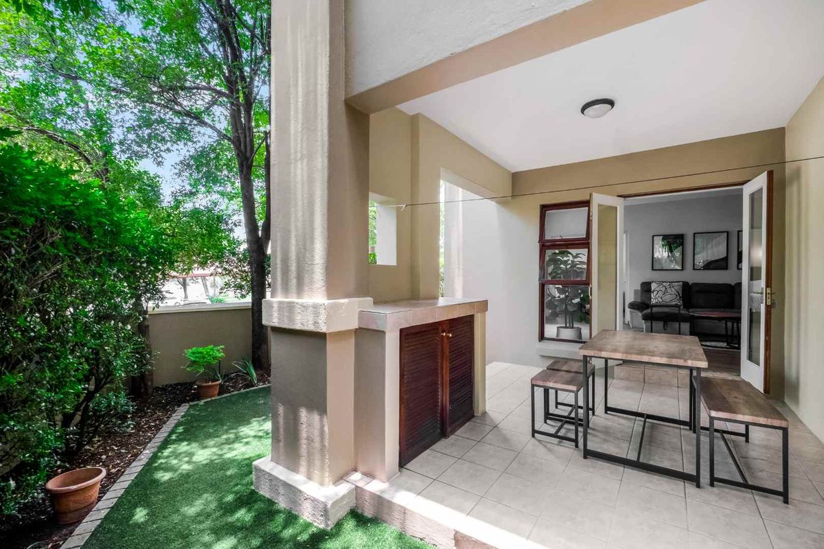 2 Bedroom Apartment for Sale in Dainfern - Photo 5