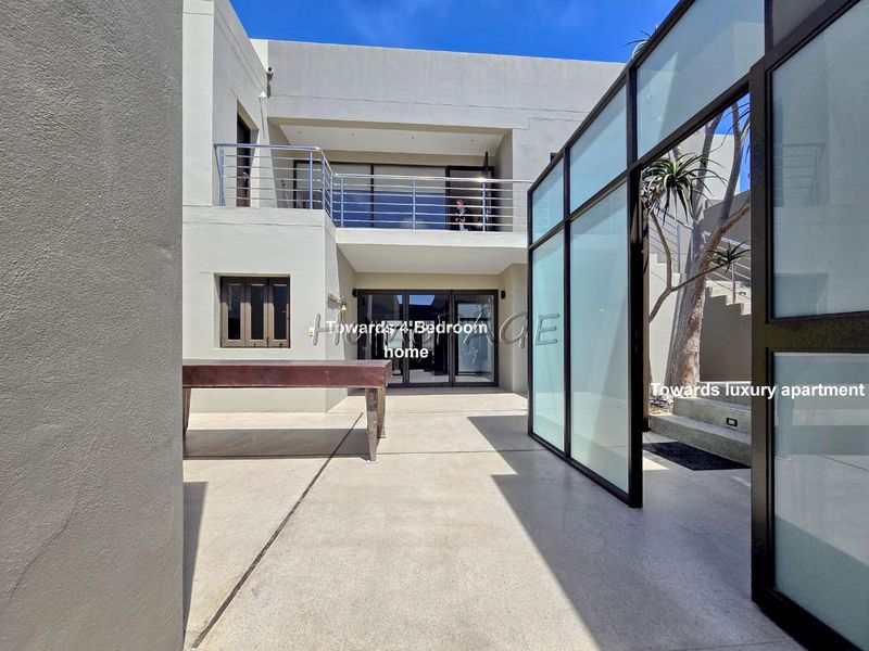 Long Beach Ext 1, Walvis Bay:  5 Bedr Beachfront Home is for Sale - Photo 6