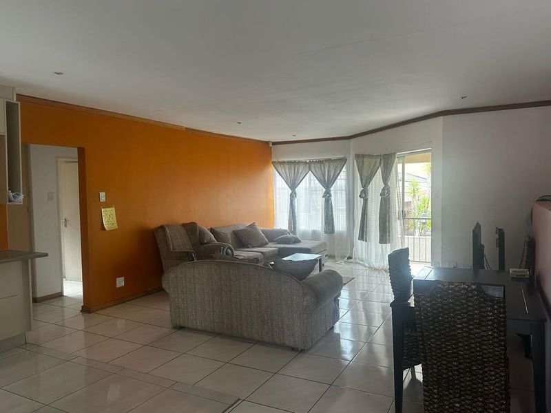 Whispers of Nature: Elegant Duet Living in Baysvalley - Photo 5