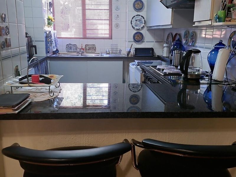 2 Bedroom Groundfloor Apartment - Photo 9