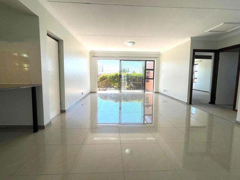 Townhouse Pride - Photo 8