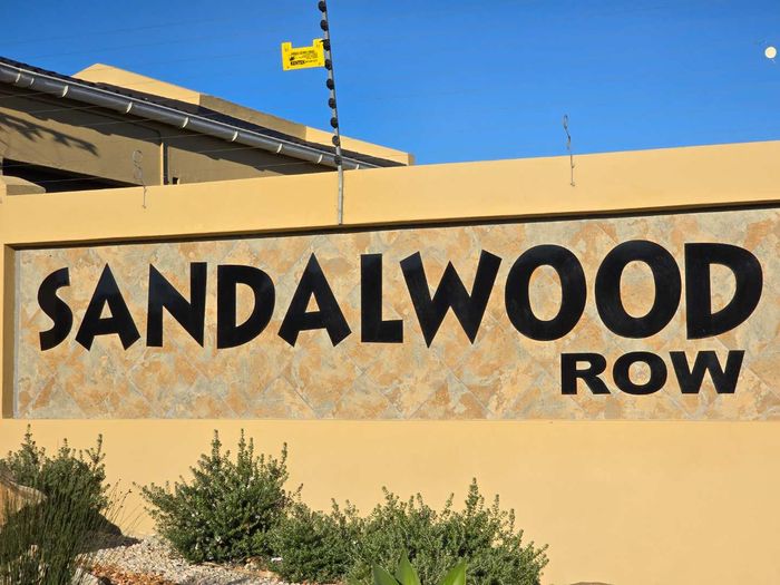 Property #2473695, Townhouse Rental Monthly in Lorraine