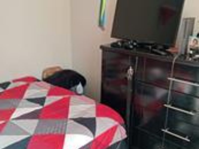 3 bedroom apartment in heart of this dinweedie - Photo 10
