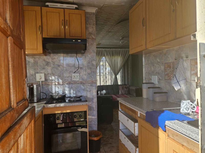 Home for sale - Photo 2