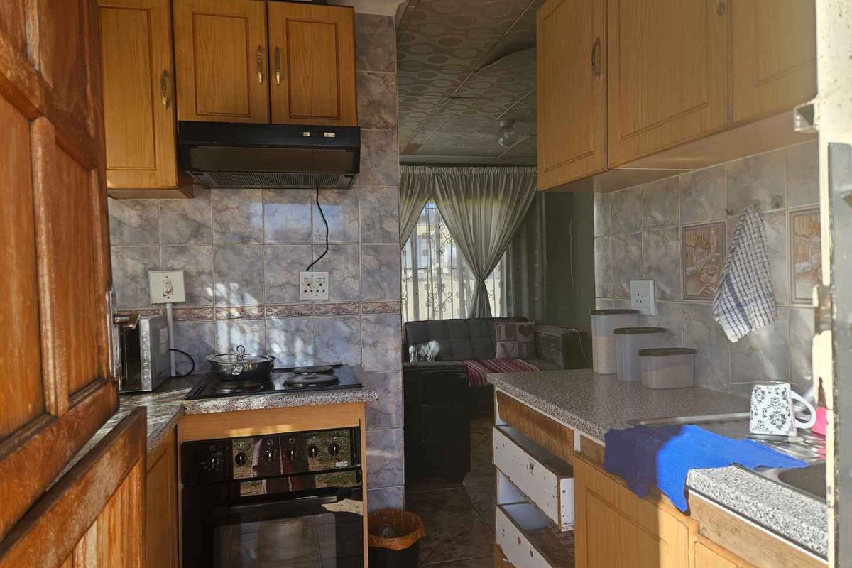 Home for sale - Photo 2
