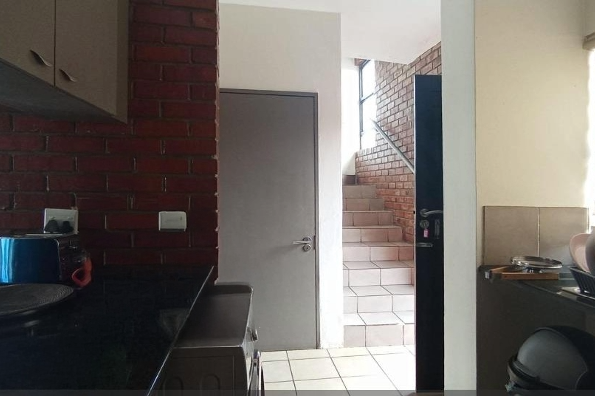 Stunning 2 bedroom in San Ridge Village - Photo 4