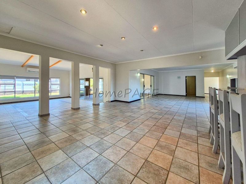 Central, Walvis Bay:  SPACIOUS HOME WITH TWO FLATS is for Sale - Photo 3