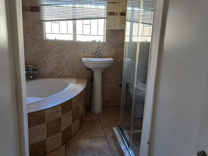 3 bedroom house in Dorado Valley - Photo 7