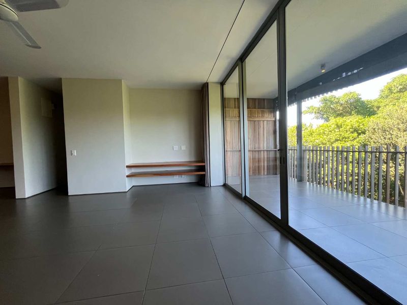 Top Floor 3-Bedroom Apartment with Stunning Estate Views in Dunkirk Estate - Photo 8