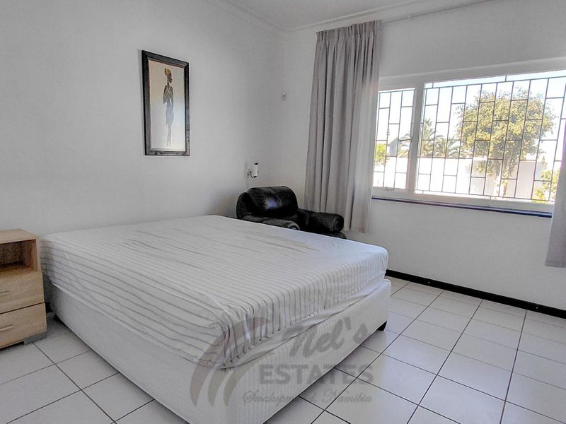 Furnished Home to Rent in Vineta, Swakopmund - Photo 9